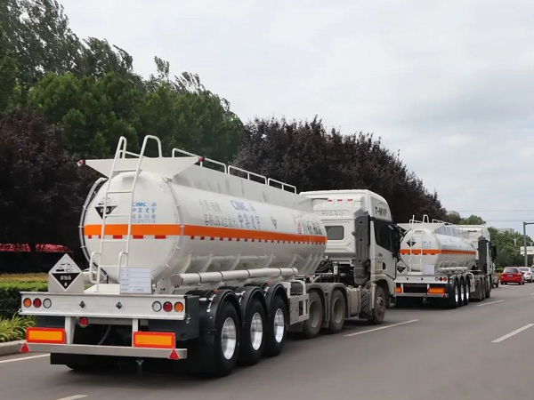 貴州新客戶一次性下單10臺車，凌宇液罐在業(yè)內(nèi)是真香……